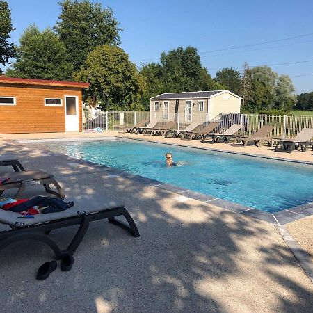 Camping Du Sevron Saint-Etienne-du-Bois  Exteriér fotografie