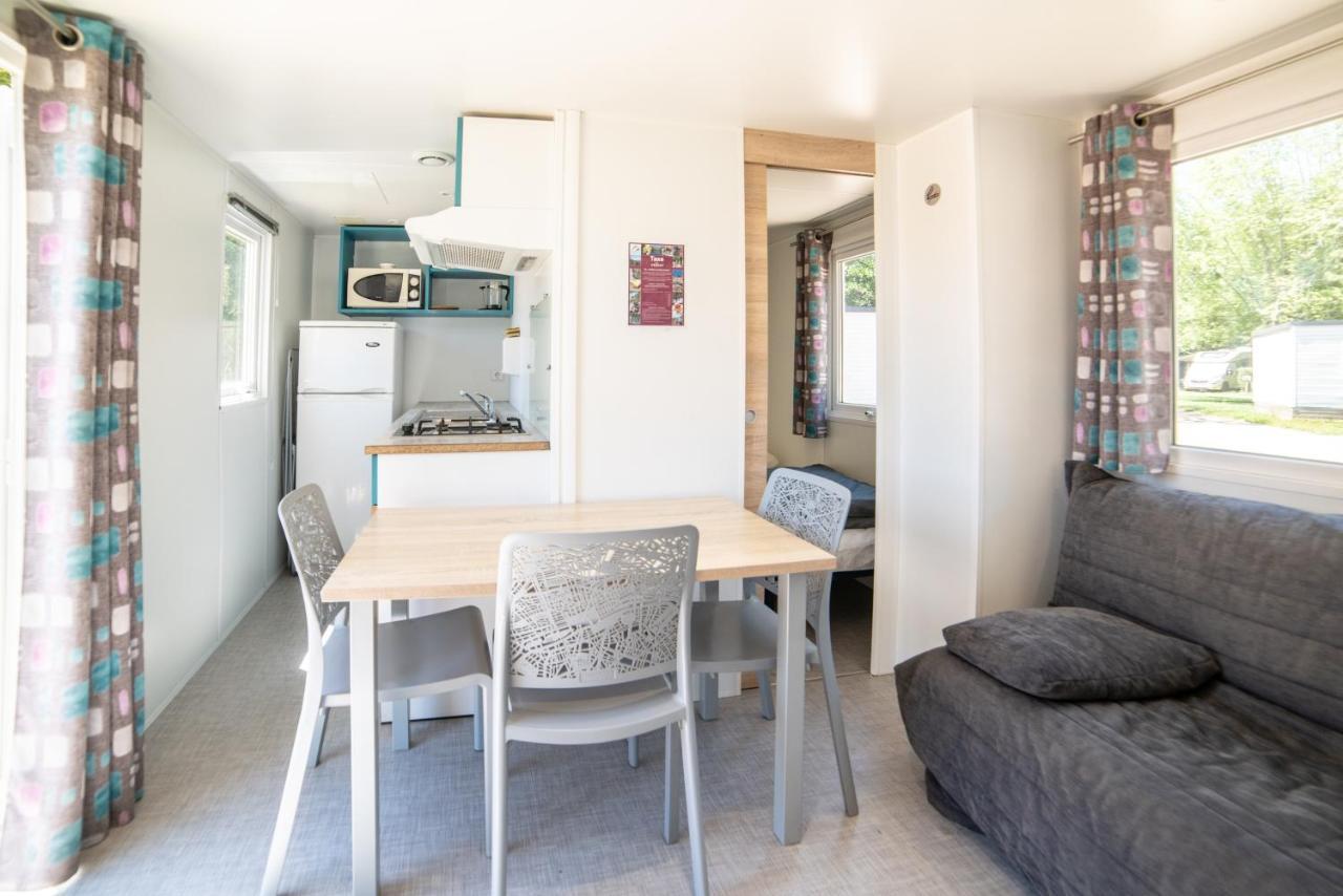 Camping Du Sevron Saint-Etienne-du-Bois  Exteriér fotografie