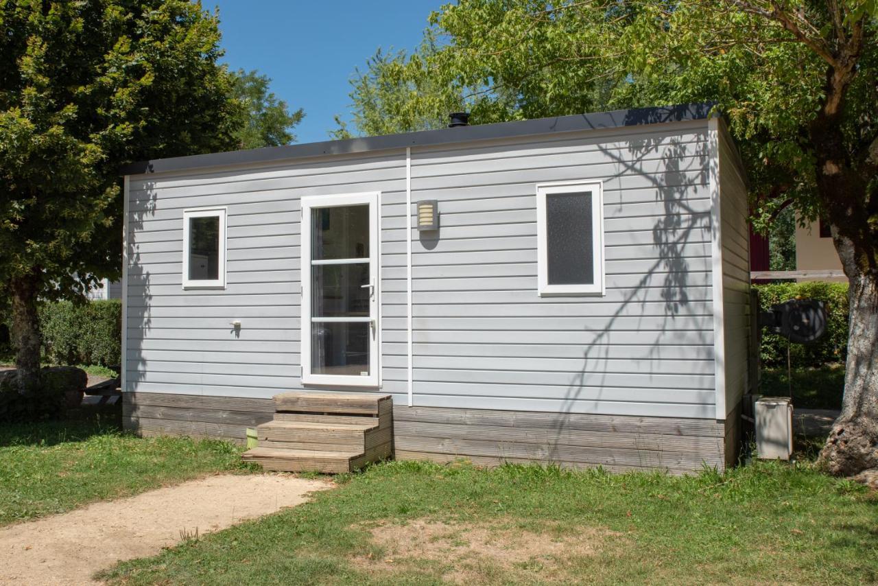 Camping Du Sevron Saint-Etienne-du-Bois  Exteriér fotografie
