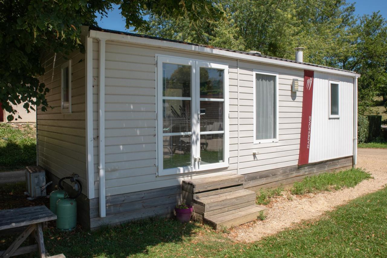 Camping Du Sevron Saint-Etienne-du-Bois  Exteriér fotografie