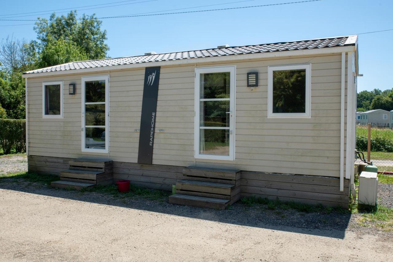 Camping Du Sevron Saint-Etienne-du-Bois  Exteriér fotografie
