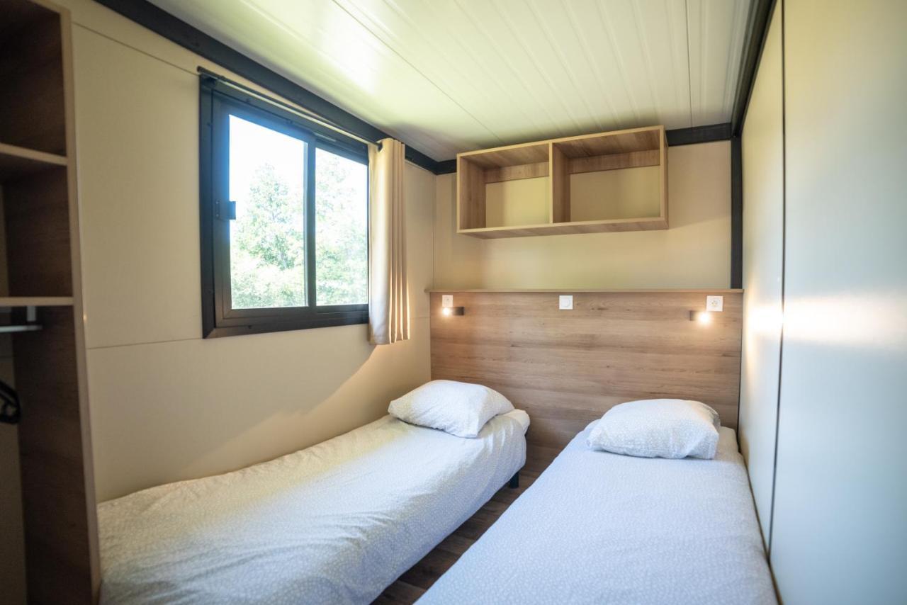 Camping Du Sevron Saint-Etienne-du-Bois  Exteriér fotografie