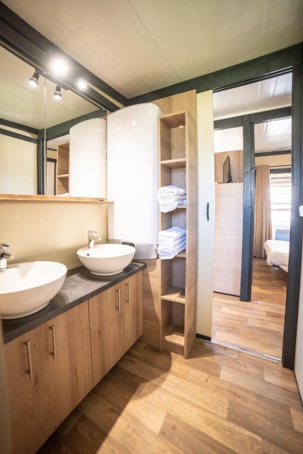 Camping Du Sevron Saint-Etienne-du-Bois  Exteriér fotografie